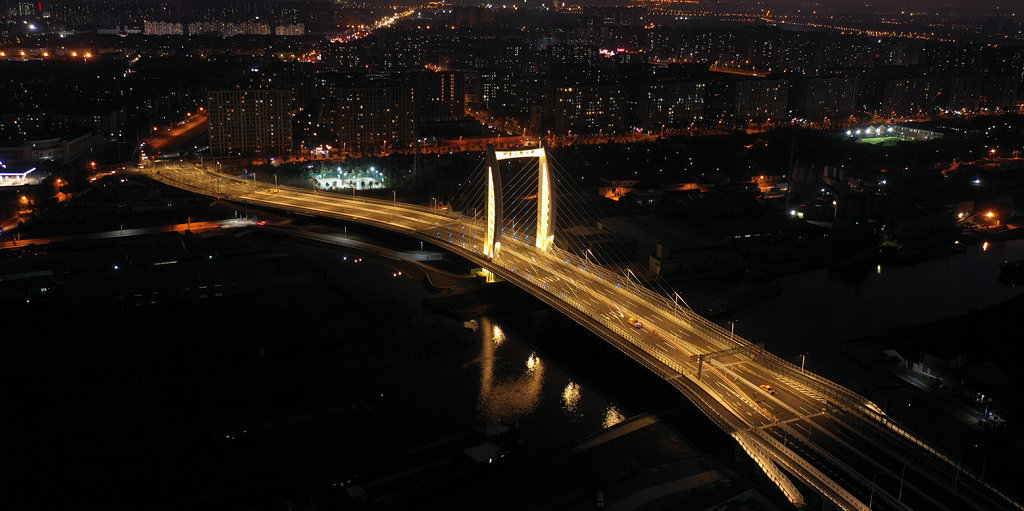 ��ɽ������ɽ·����