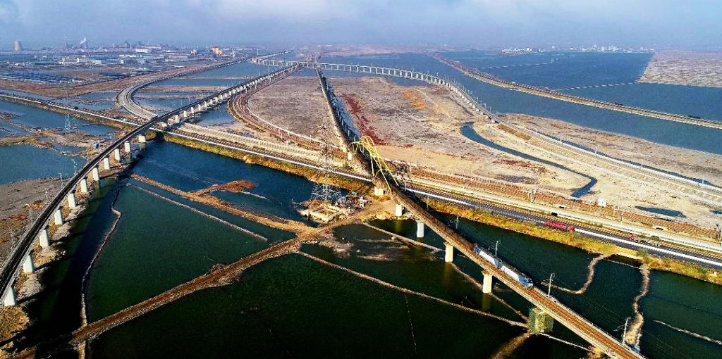 ��ɽ�������Ƹ���·�ش���