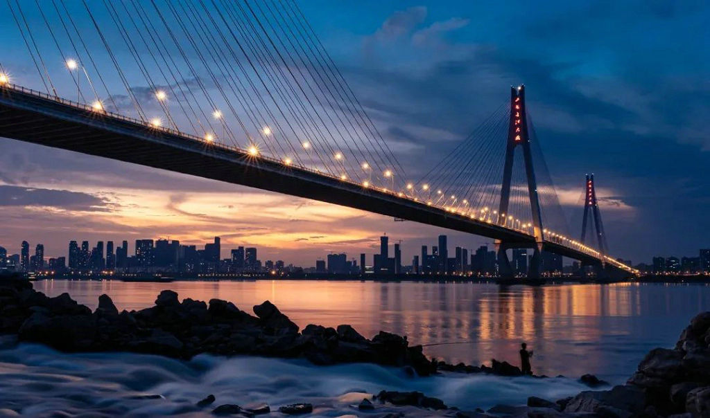 �人�ж��߳�������