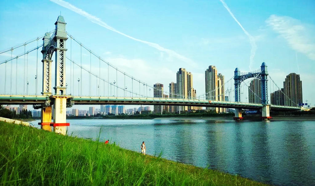 �人�й�����