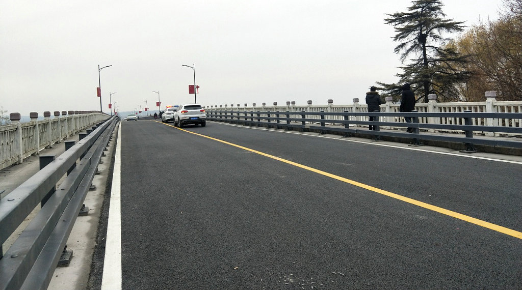 �����й⻯��������