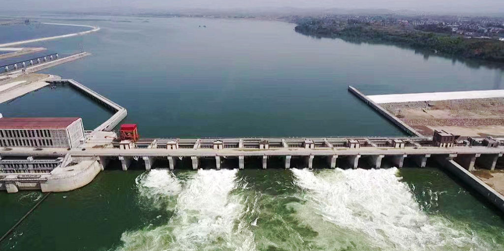 �������˳��к����ſں�����Ŧ���̰��Ϲ�·��