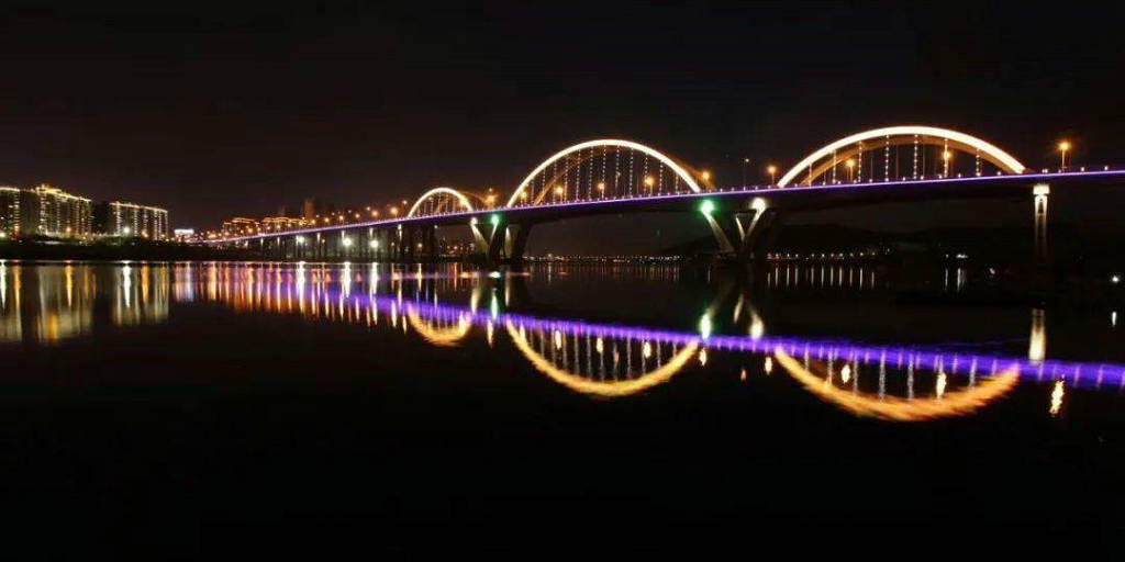 ������«������