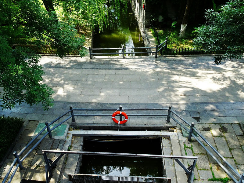 д㲨