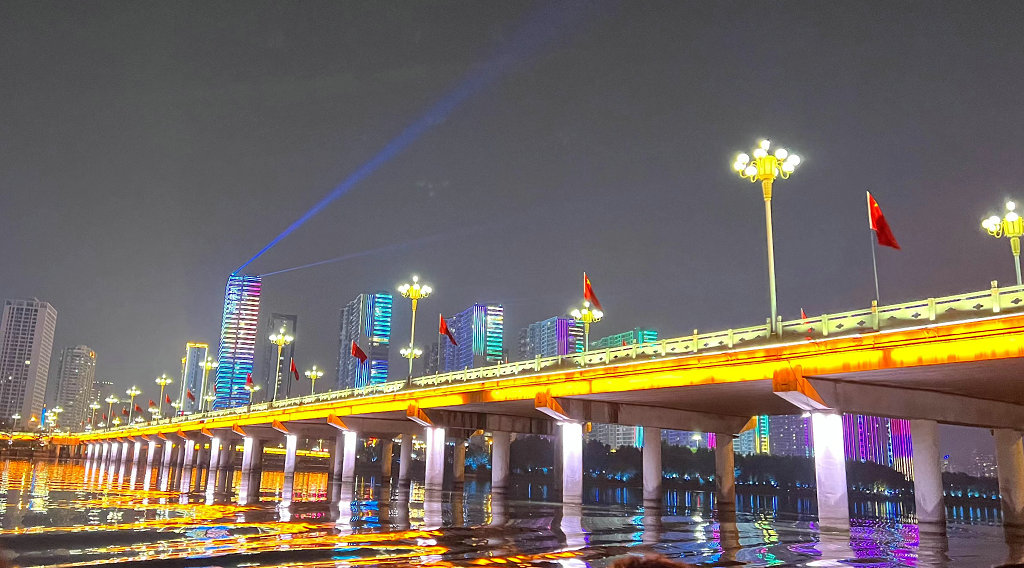 �����о����ʺӴ���