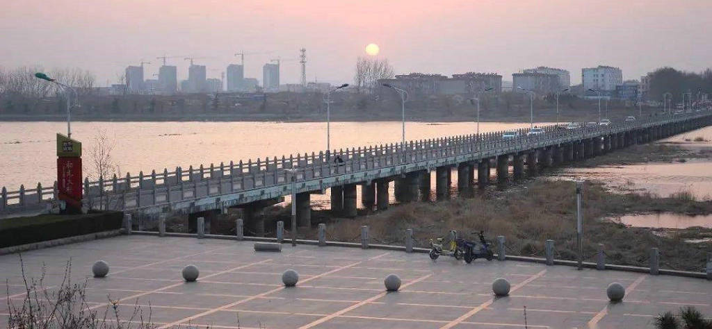 ��������ˮ���ʳǽֵ���Ԫ����