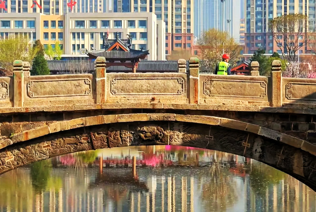 �����о�����