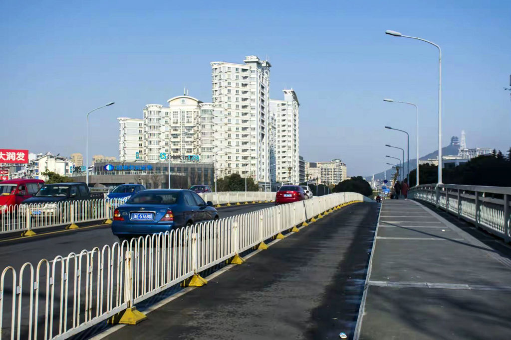 ������ͭ����