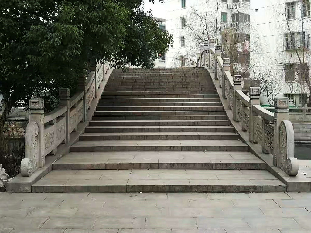 �����и�����