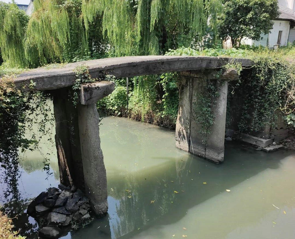 ����������򰲷���