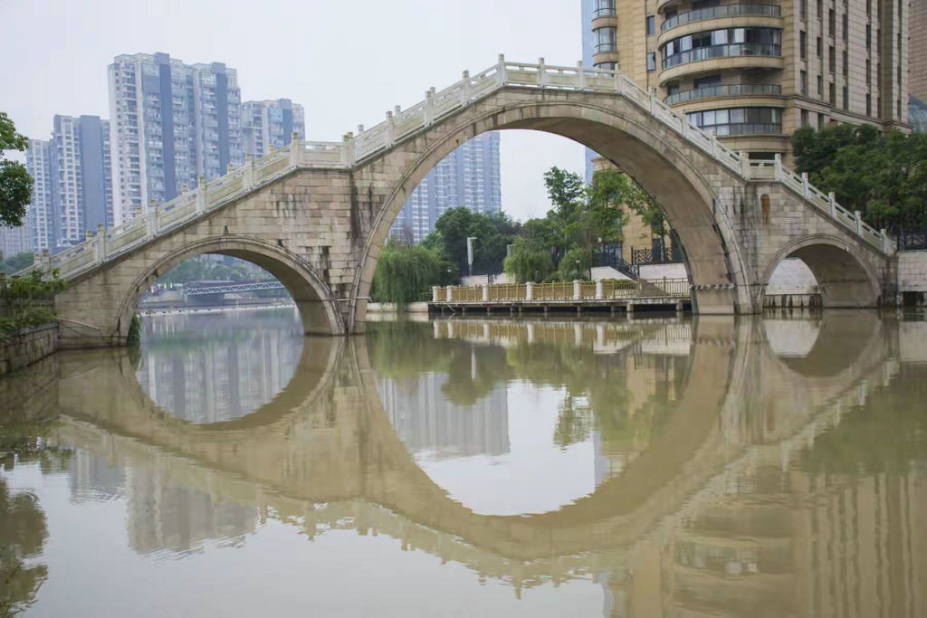 �����г�����԰ʯ����