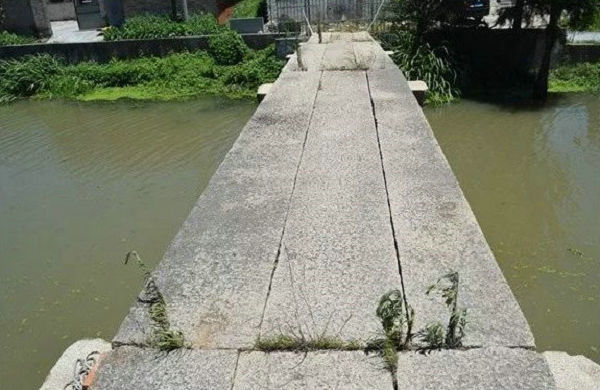 �������ڳ�������