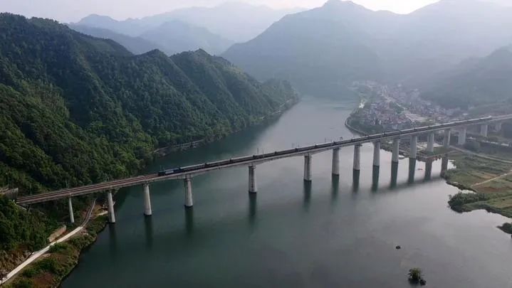 ��ɽ�غμ��糤��ˮ���ش���