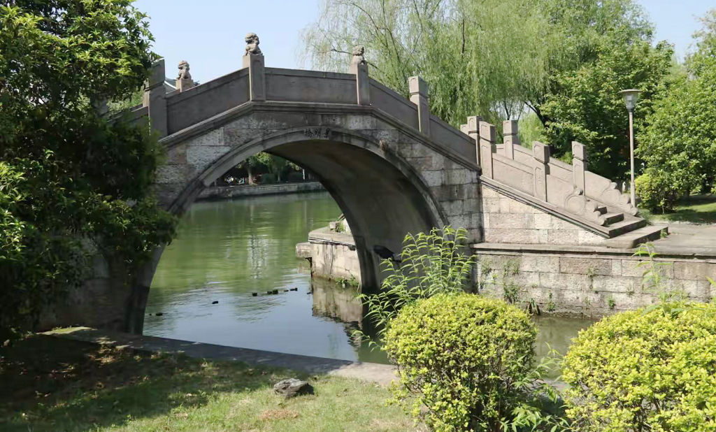 ���˾�����