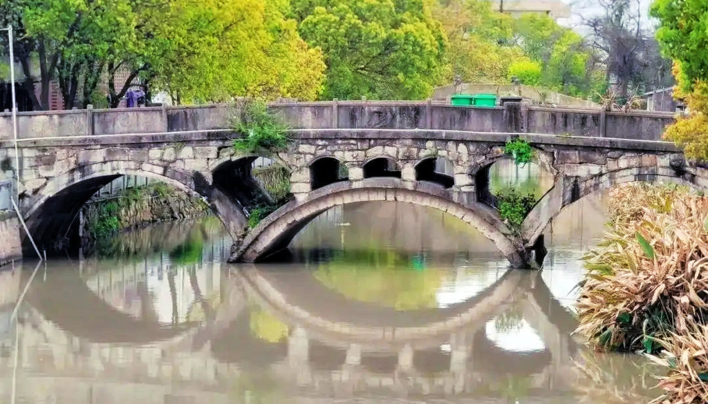 ·¾