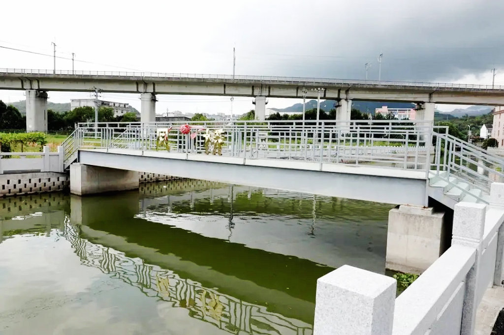 ƽ������������Ŵ����