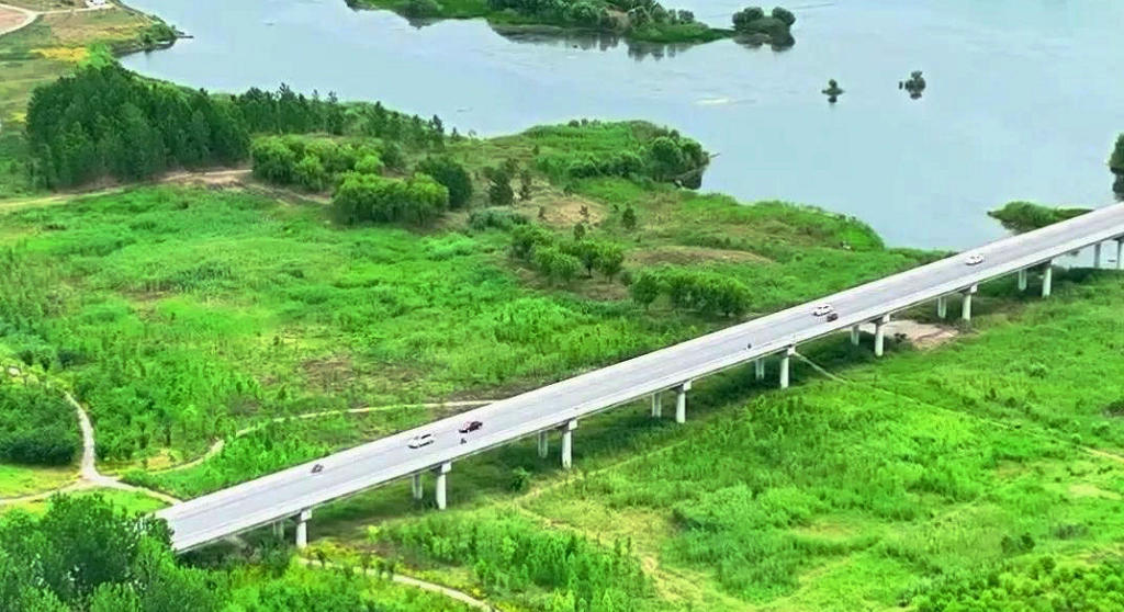 ������ʯ���ʺӴ���