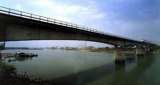 东莞市石龙特大桥