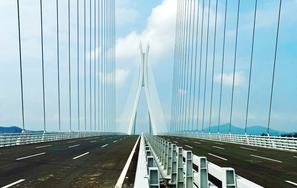 ��ɽ�и�����������