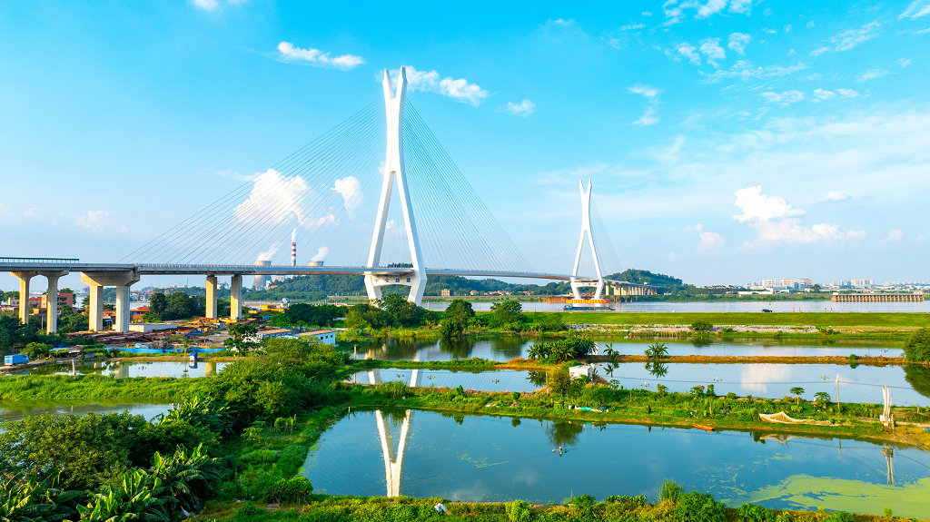 ��ɽ�и�����������