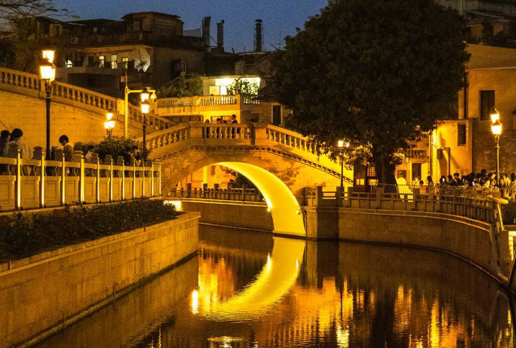 荔湾区荔枝湾涌叠月桥