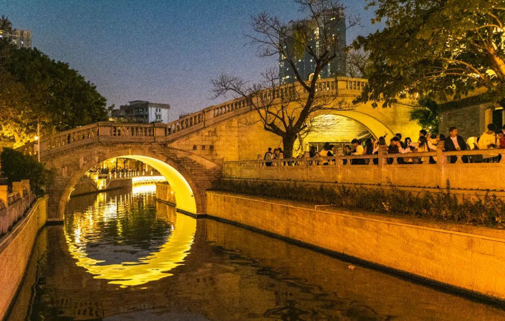 荔湾区荔枝湾涌叠月桥