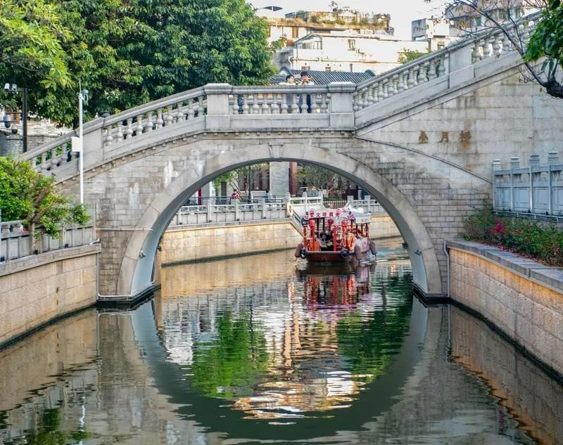 荔湾区荔枝湾涌叠月桥