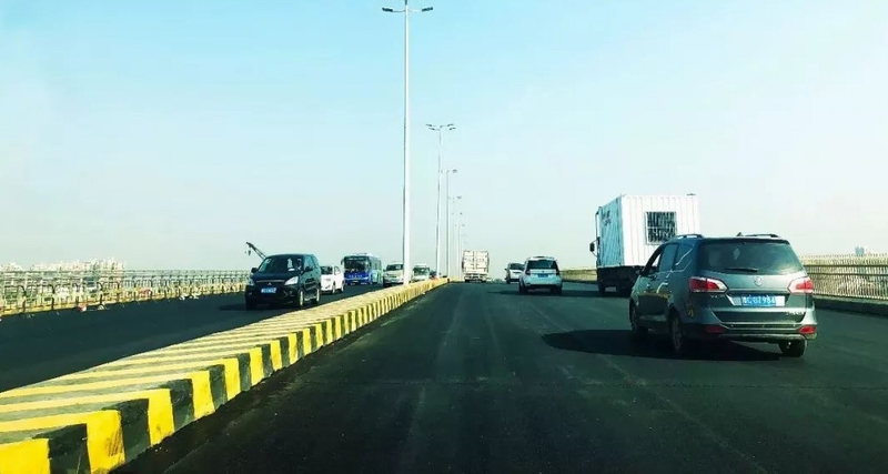 珠海市斗门区井岸镇尖峰大桥