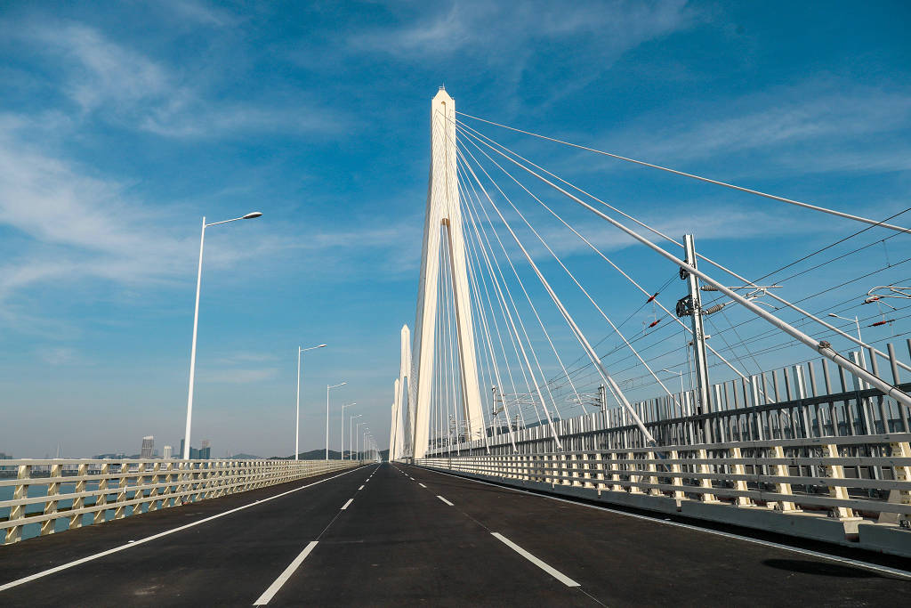 �麣�н𺣴���