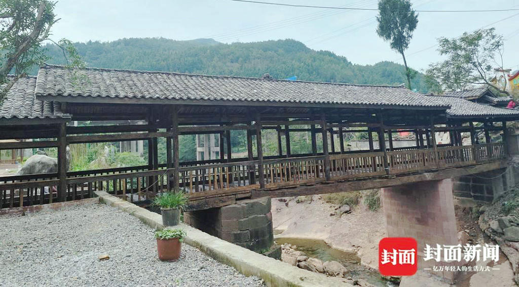 南江县公山镇老石矿接龙桥