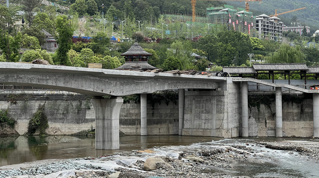 南江县琉璃寺至湿地公园人行桥