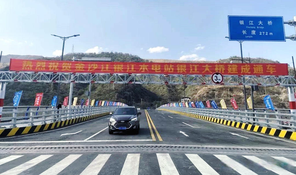 ��֦������������