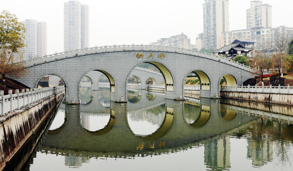 �������������Ļ���԰ӳ���š�