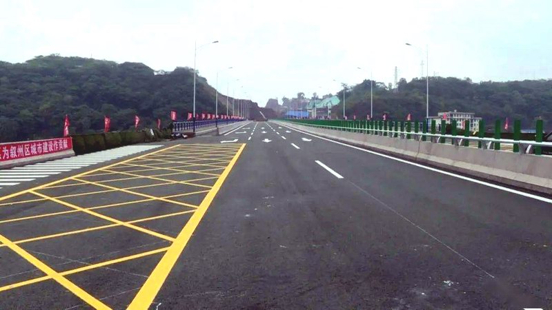 �˱�����������Ϫ�ֵ��պʹ��š�