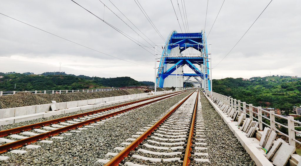 �˱��н�ɳ�����������ش��š�