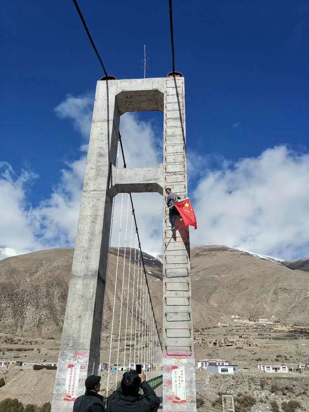 ��������Ҷ��ͨ��ӵ���