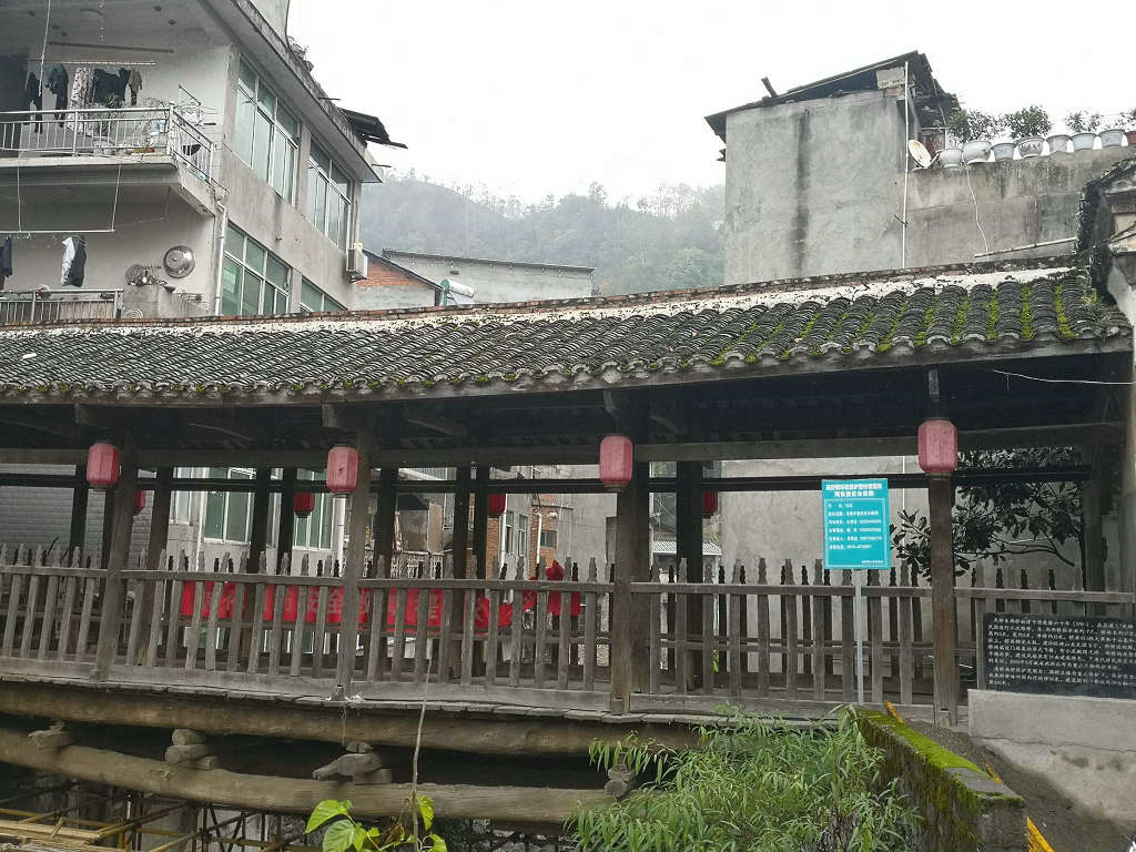 �����ظ�����˫ľ��