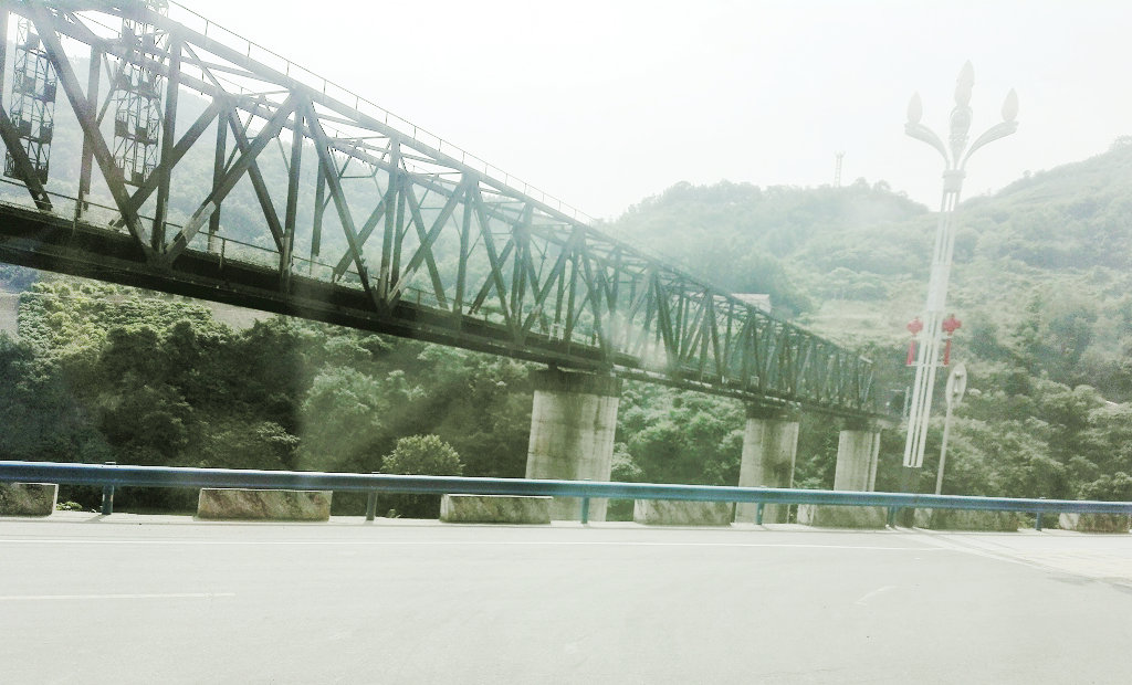 ʯȪ�غ�����·��