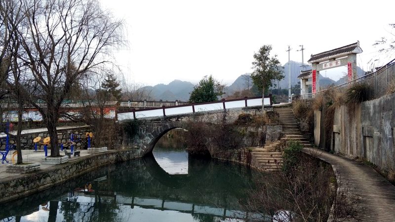 乌当区水田镇朝阳桥