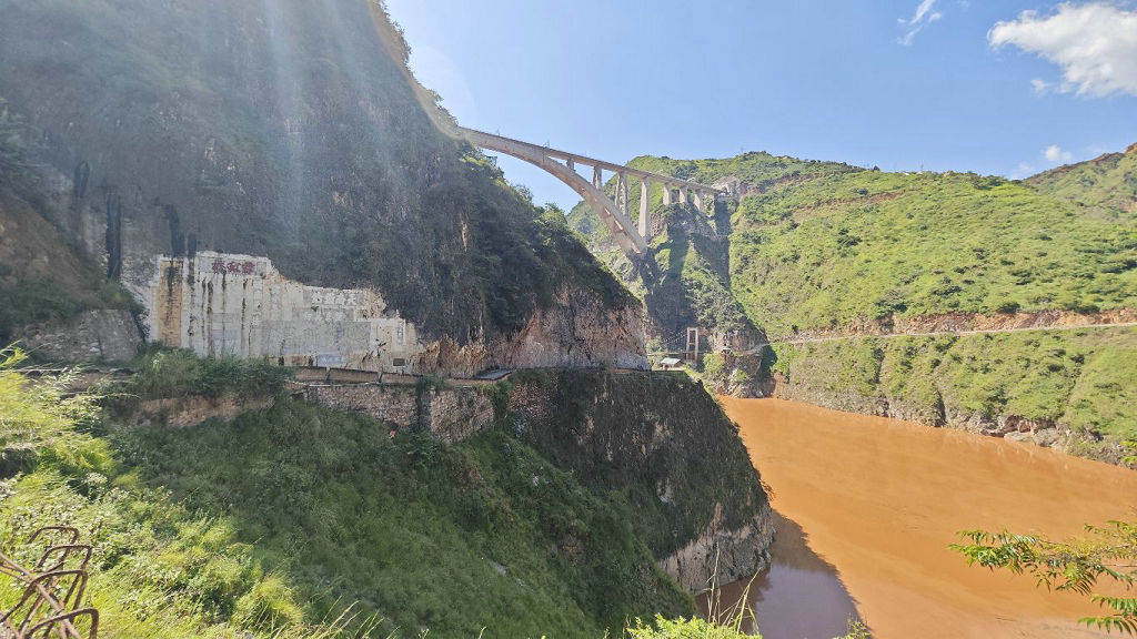 ����ʡ������