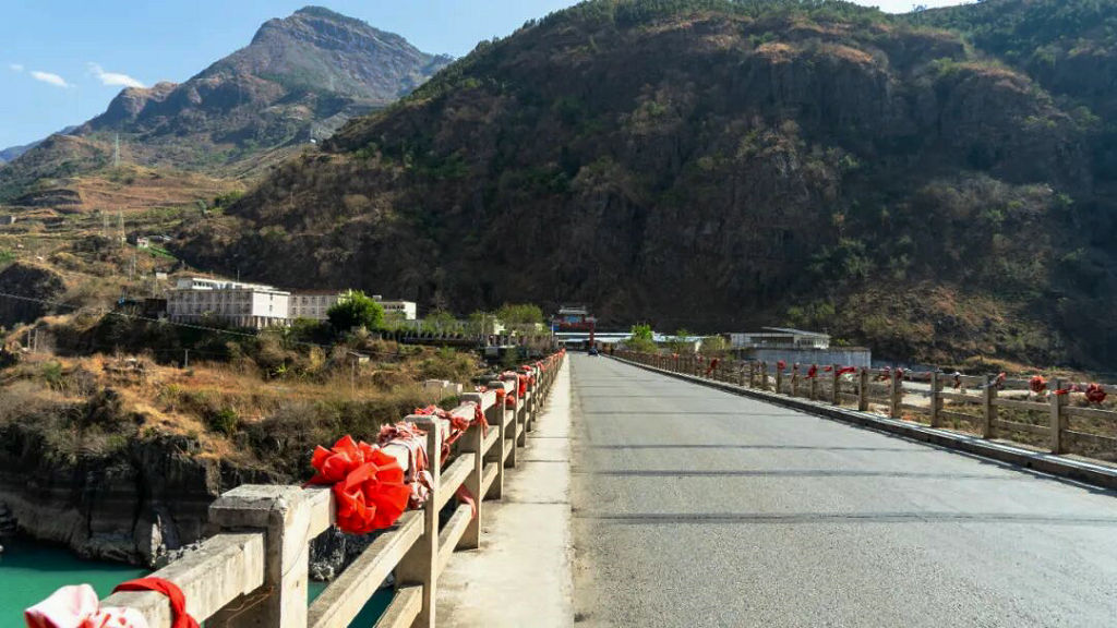 �����н𰲴���