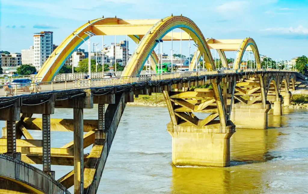 ����й�ƽ��ǭ������