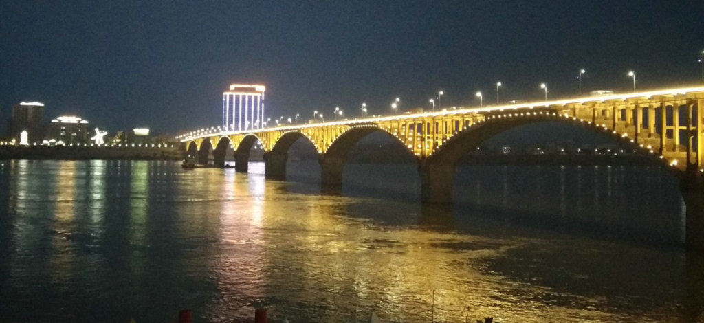 ƽ������������