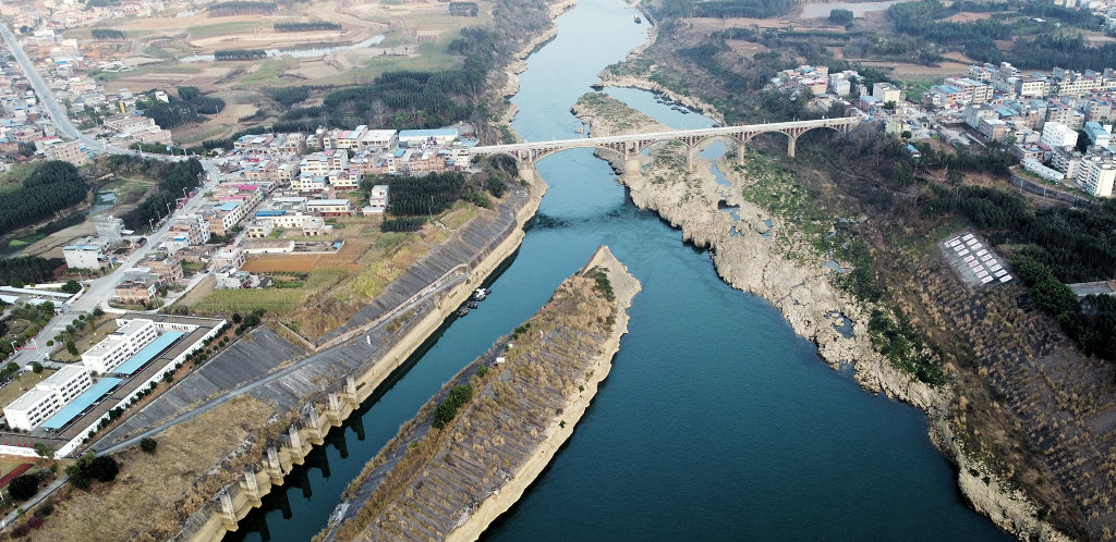 �������˱���Ǩ����Ǩ������