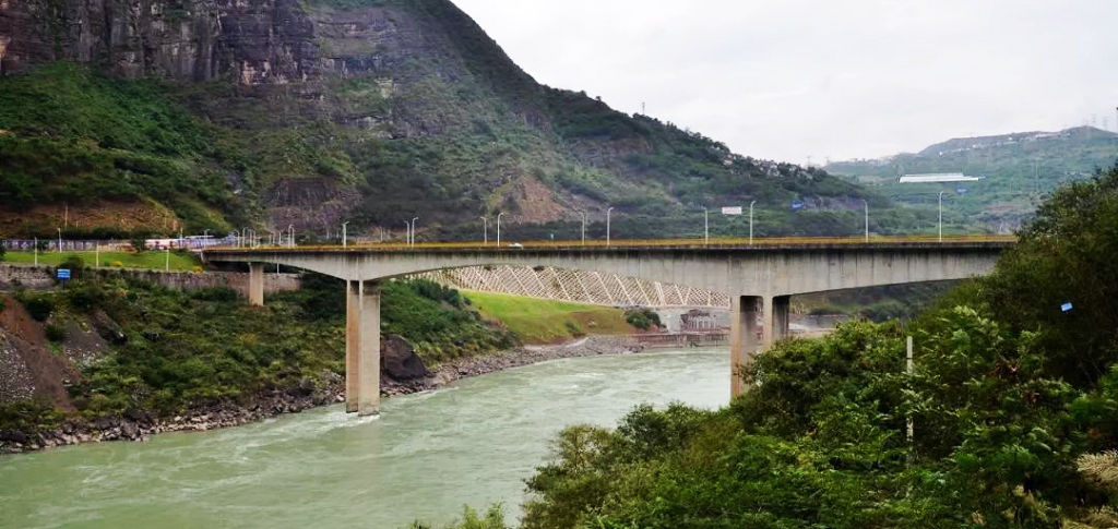 Ϫ��ɽ�ɳ������