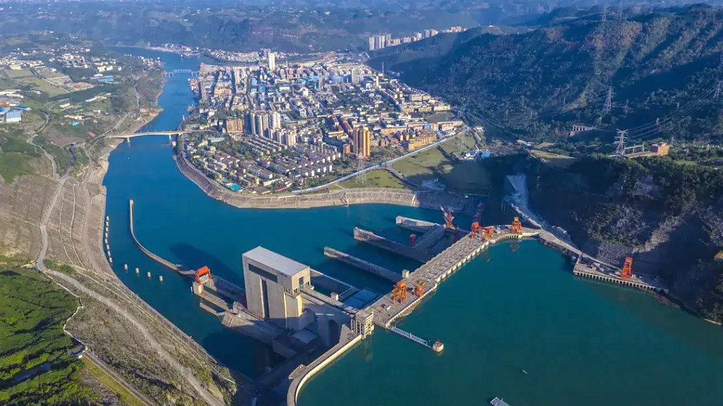 ��Ұ�ˮ��վ��ɳ������